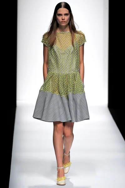 Look 7